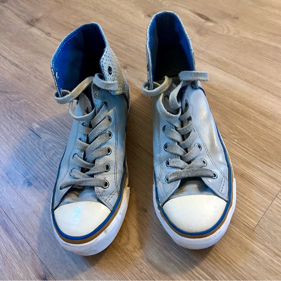 PF Flyer Bob Cousy Special Edition Gray High-Top Sneakers with Blue Accents - Picture 3 of 8